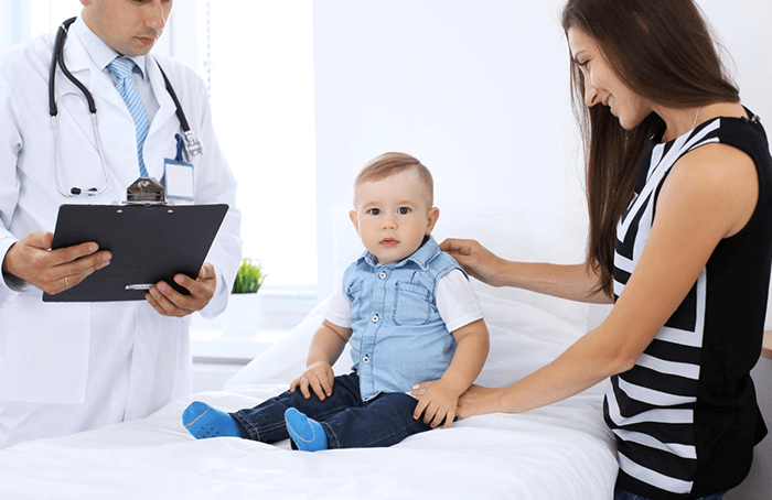 Consulta de primera vez y de seguimiento de urología y cirugía pediátrica